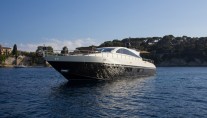 Motor yacht BLOOMS -  On Charter
